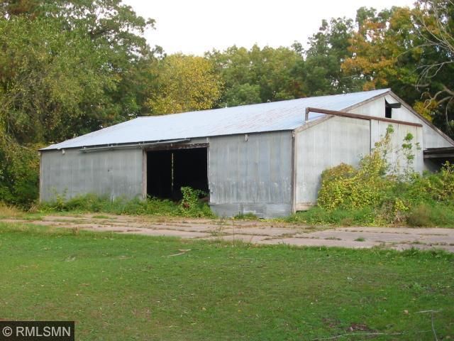 10620 338th St, Lindstrom, MN 55045