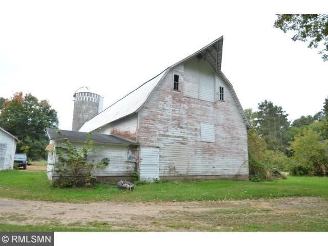 10620 338th St, Lindstrom, MN 55045
