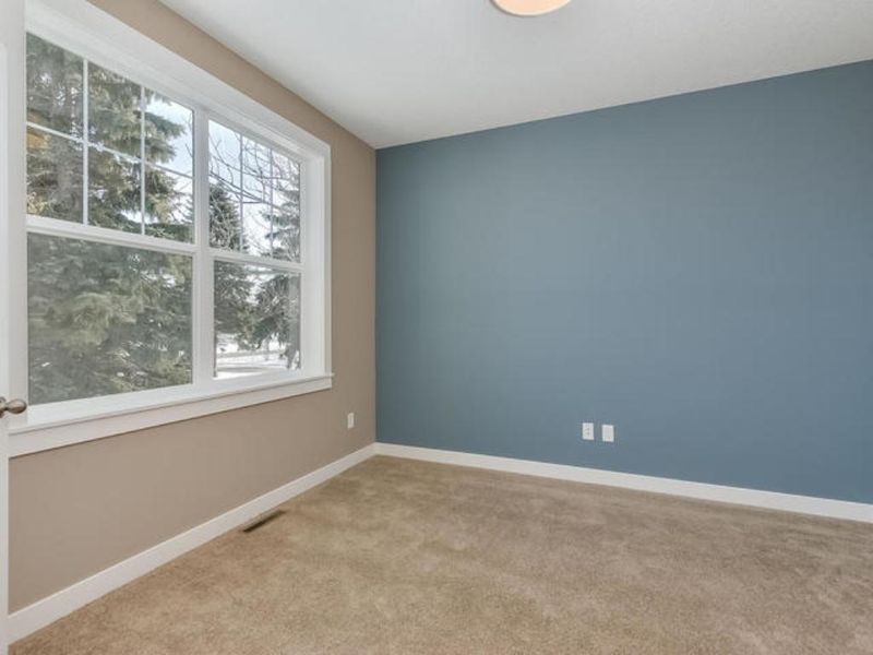 10121 Noble Ave N, Brooklyn Park, MN 55443