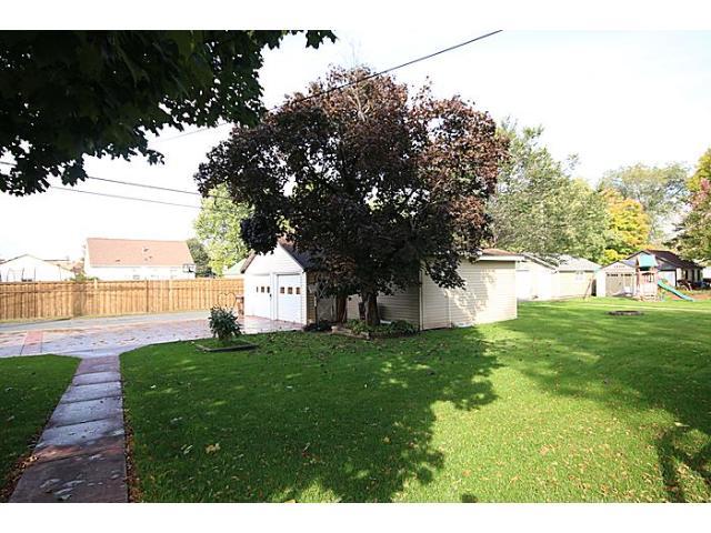 257 6th Ave SE, Osseo, MN 55369