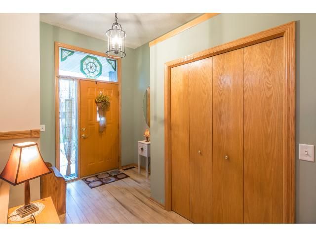 717 Ivanhoe Dr, Watertown, MN 55388