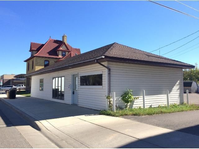 518 2nd Ave NE, Staples, MN 56479
