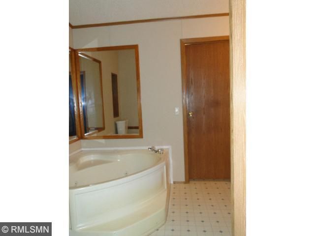 6646 Woida Rd, Brainerd, MN 56401