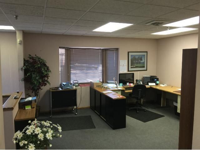 2565 Hamline Ave N #A, Roseville, MN 55113
