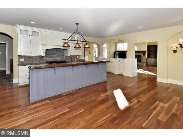 6315 Bellevue Ln, Eden Prairie, MN 55344