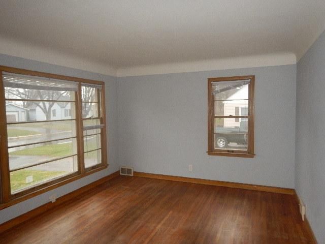 6507 Cloverdale Ave, Crystal, MN 55428