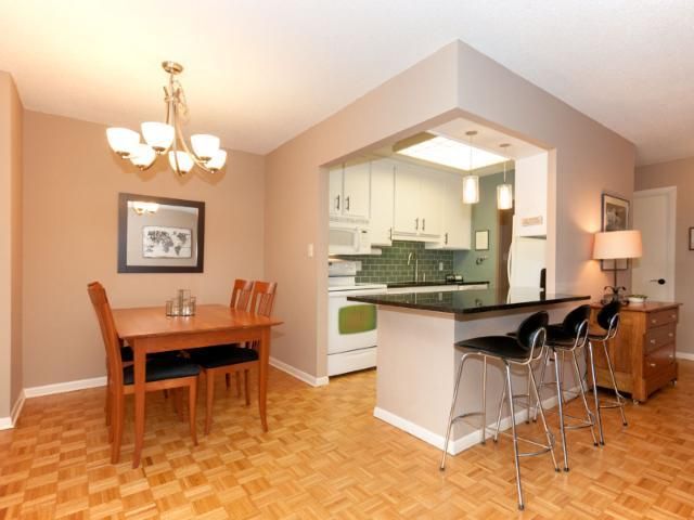 400 Groveland Ave #111, Minneapolis, MN 55403