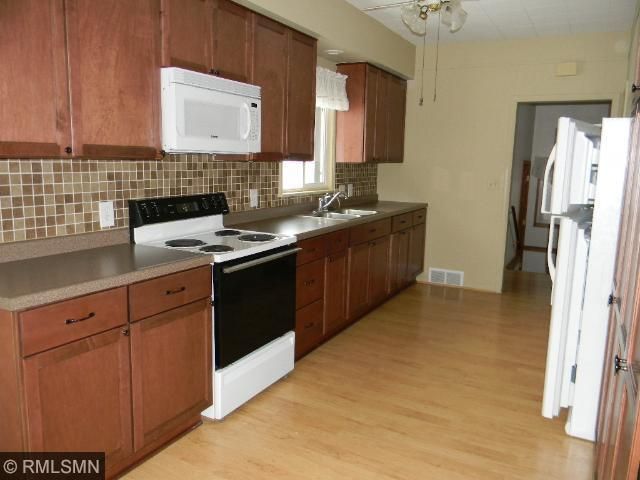 8771 Main Ave, Clear Lake, MN 55319