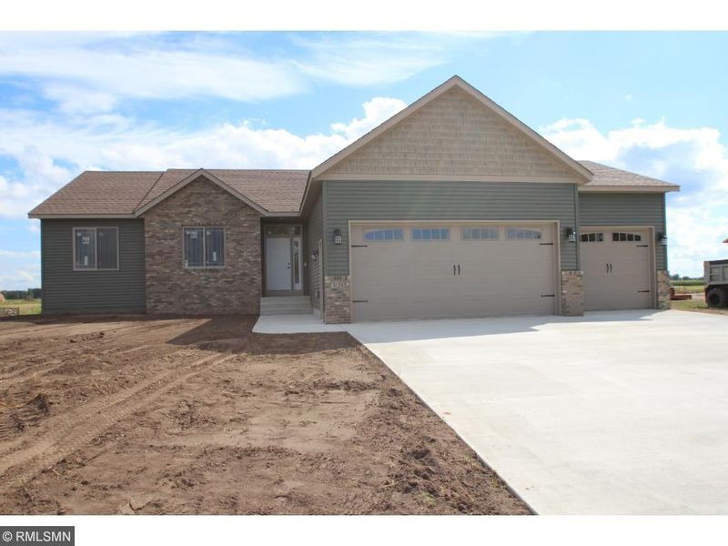 3129 N 12th Ave, Sartell, MN 56377