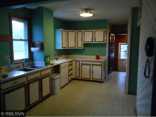 1716 Sugarloaf Trl, Minneapolis, MN 55444
