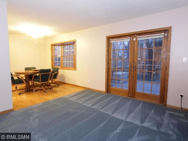 6594 53rd St N, Oakdale, MN 55128