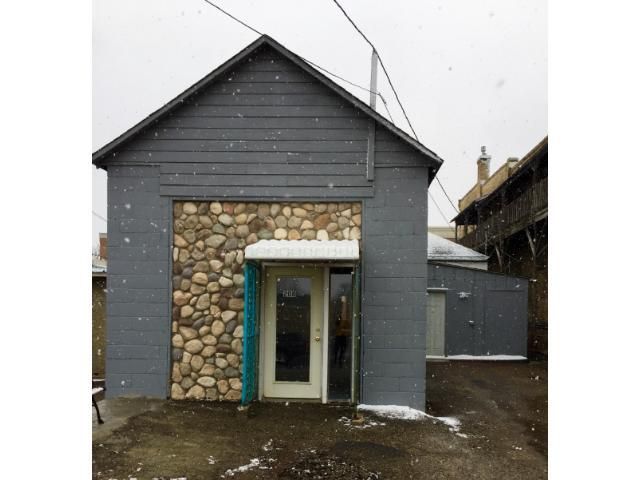 208 N Chestnut St, Chaska, MN 55318