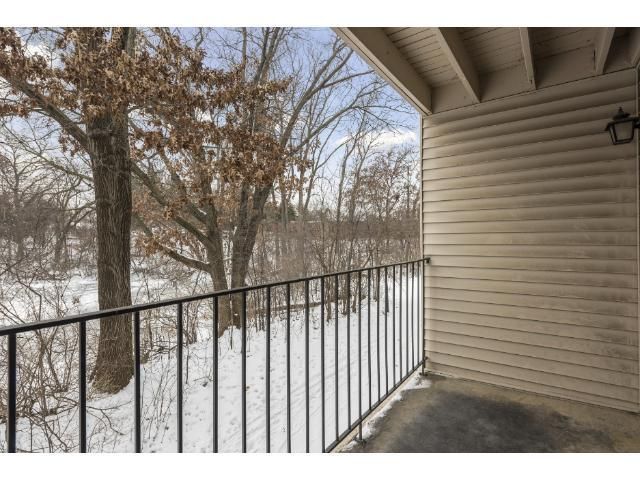 4575 W 80th Street Cir #105, Bloomington, MN 55437