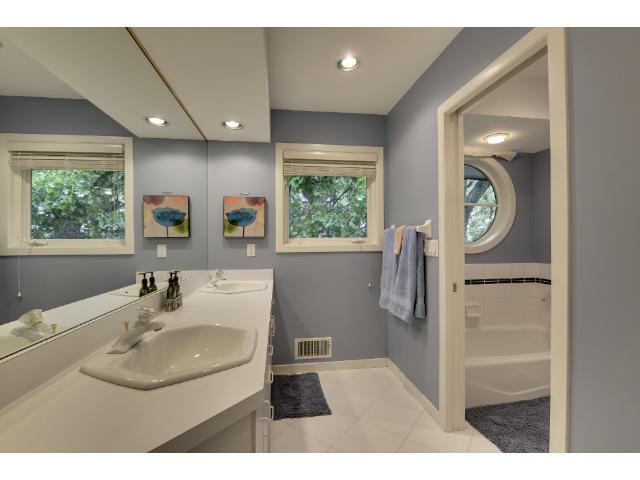 1294 Ingerson Rd, Arden Hills, MN 55112