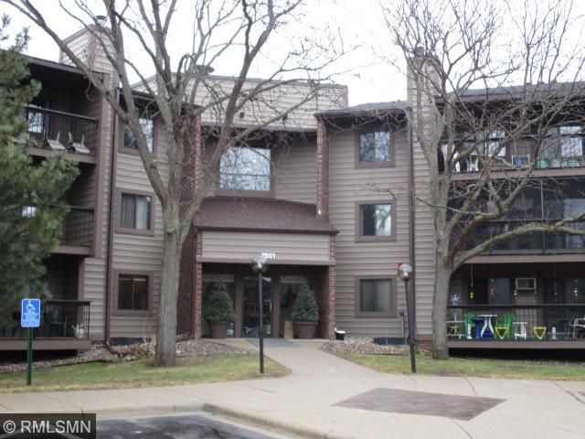 7501 W 101st St #213, Bloomington, MN 55438