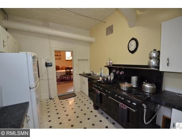5302 Ramsey St, Duluth, MN 55807
