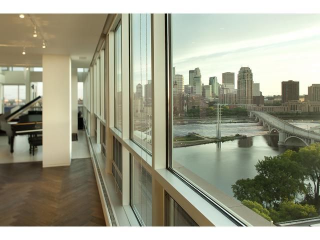 222 2nd St SE #1701, Minneapolis, MN 55414