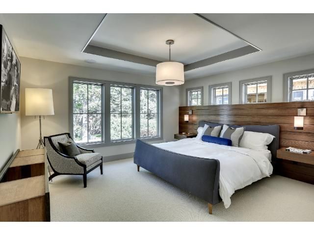 4629 W 56th St, Edina, MN 55424
