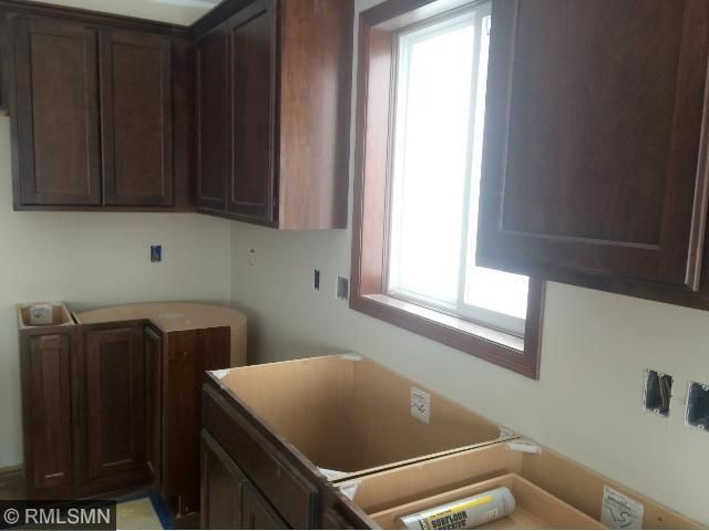 641 Tomahawk Ct, Madison Lake, MN 56063
