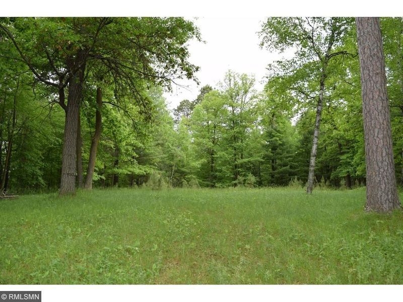 633 N Hand Lake Dr NW, Backus, MN 56435