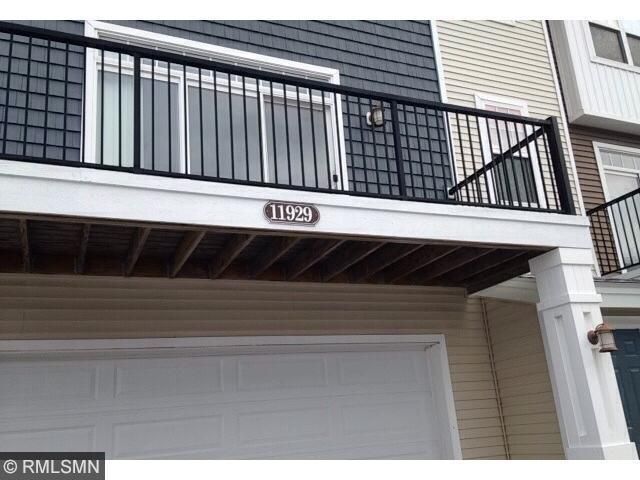 11929 Emery Village Dr N, Champlin, MN 55316