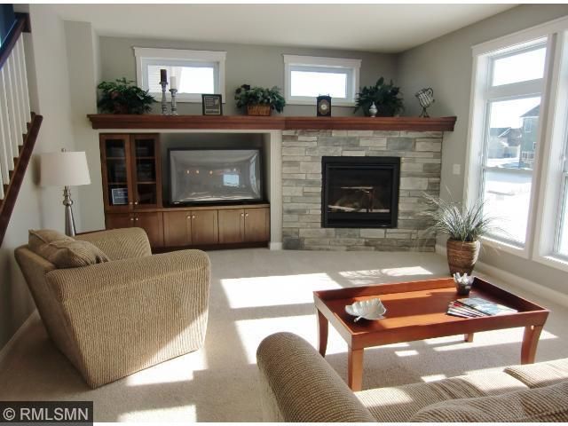 1632 Windy Ln, Waconia, MN 55387