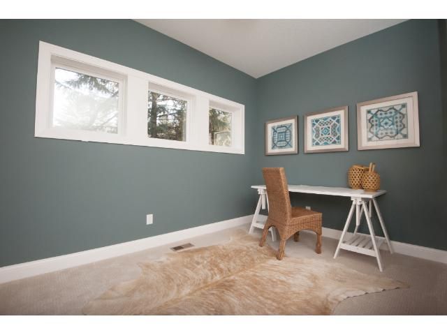40 Crusader Ave, West Saint Paul, MN 55118