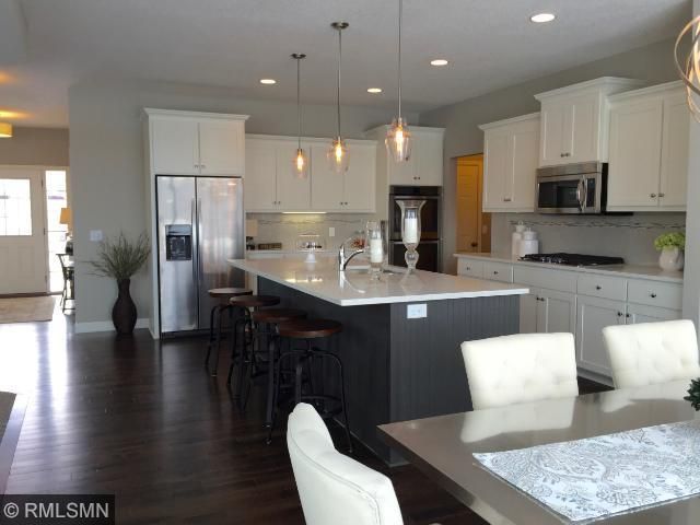 6031 158th St W, Apple Valley, MN 55124