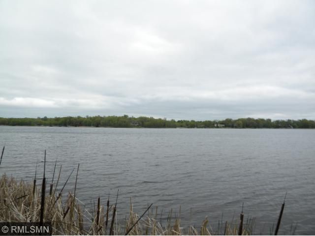 25367 W Comfort Dr, Forest Lake, MN 55025