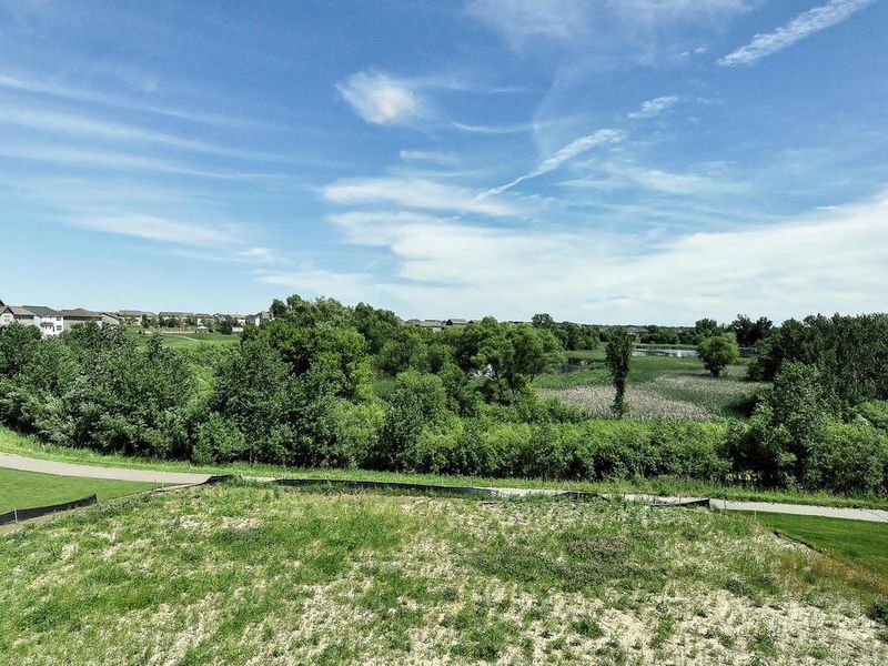 24745 Superior Cir, Rogers, MN 55374