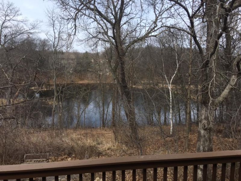 2555 E Rum River Dr S, Cambridge, MN 55008
