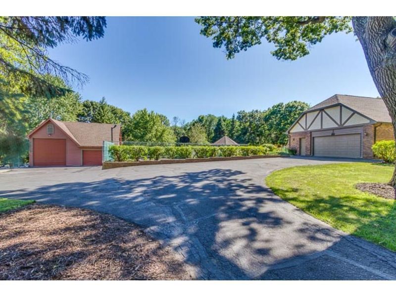2560 134th Ln NE, Andover, MN 55304