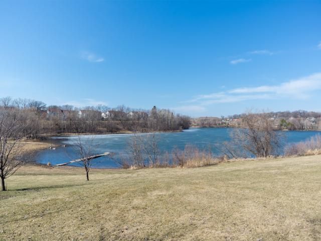 14290 Allen Dr, Savage, MN 55378