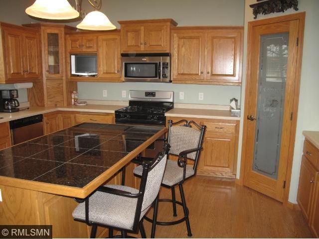 428 Wellington Cir, Waite Park, MN 56387