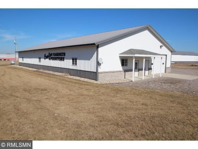 220 West St, Saint Martin, MN 56376