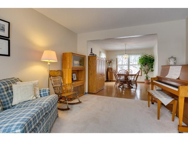 1232 Charles Ct, Delano, MN 55328
