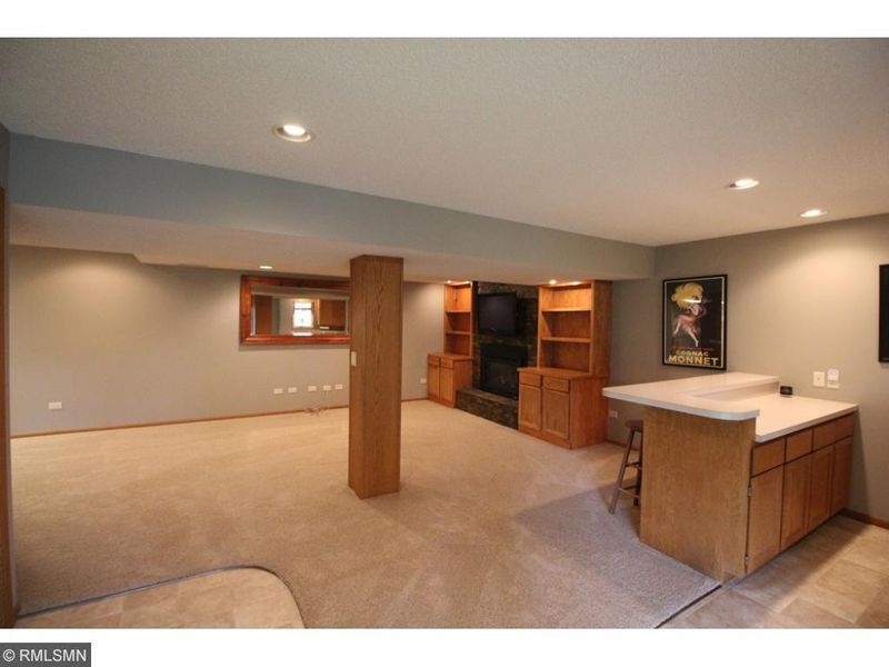 7647 Mariner Point, Maple Grove, MN 55311