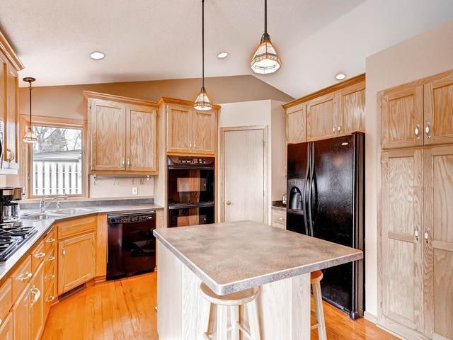 6820 Hickory St NE, Fridley, MN 55432