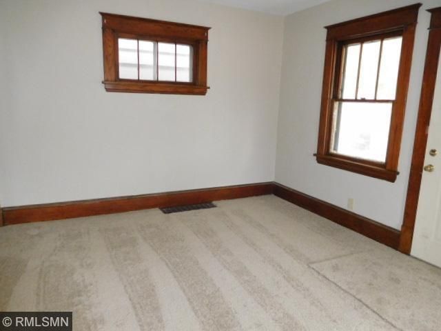 955 Front Ave, Saint Paul, MN 55103