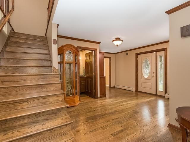 10403 Brown Farm Cir, Eden Prairie, MN 55347