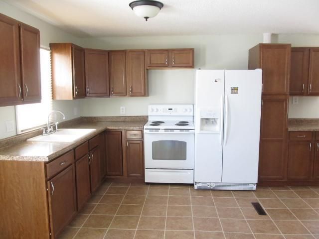 803 E Madison St, Durand, WI 54736