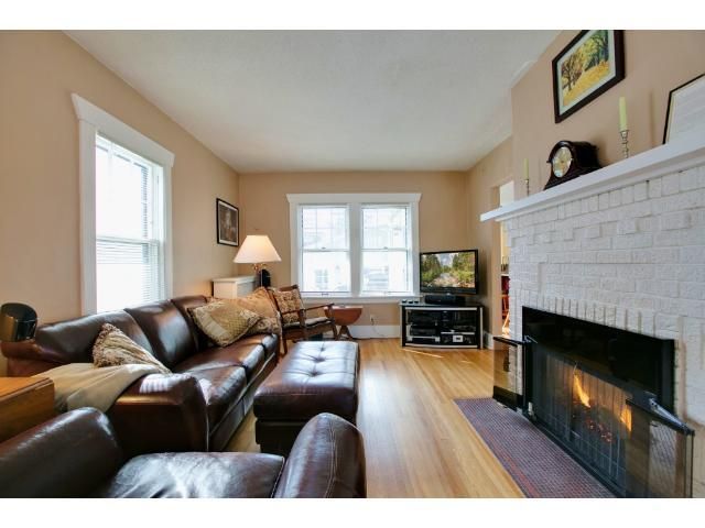 2220 Goodrich Ave, Saint Paul, MN 55105