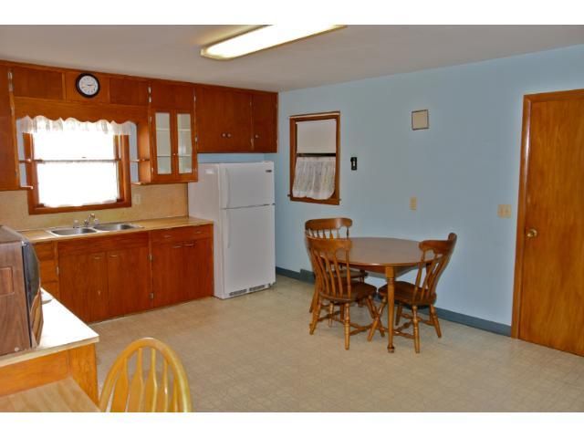 207 3rd St, Prinsburg, MN 56281