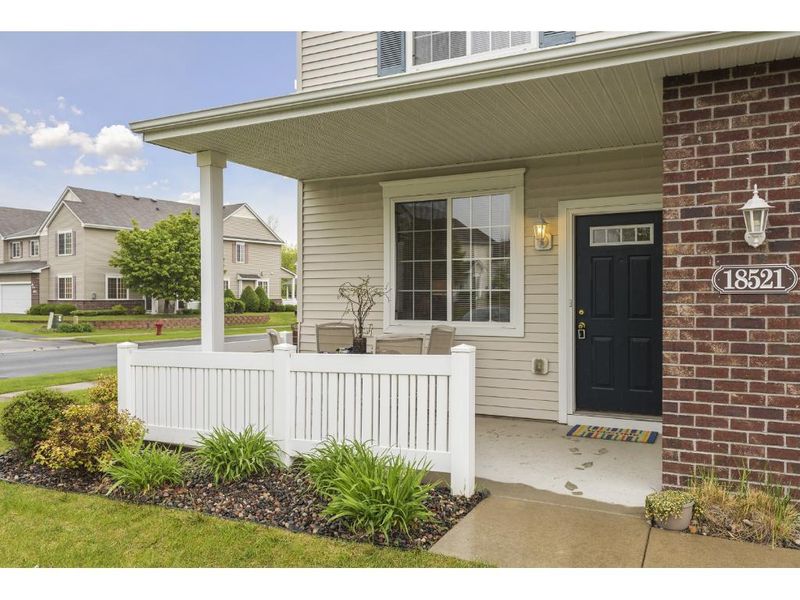 18521 98th Ave N, Maple Grove, MN 55311
