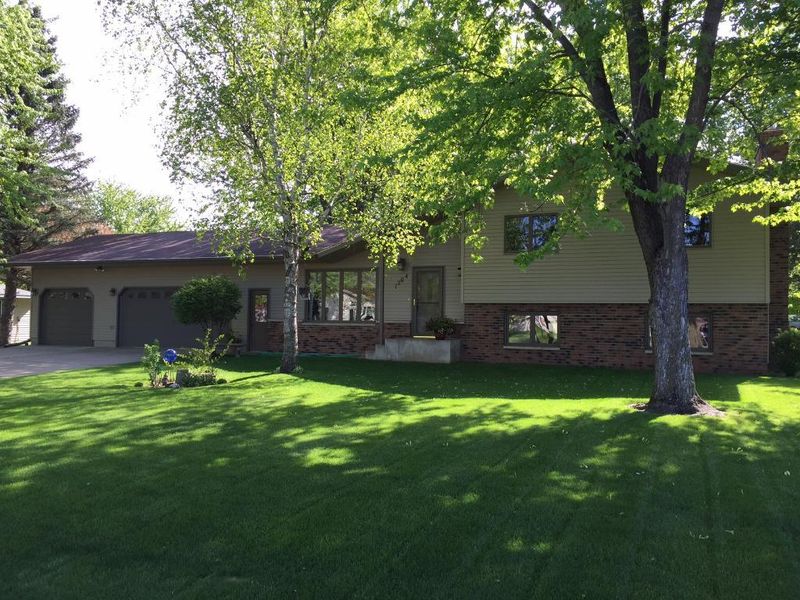 1204 Westwind Rd, Saint Cloud, MN 56303