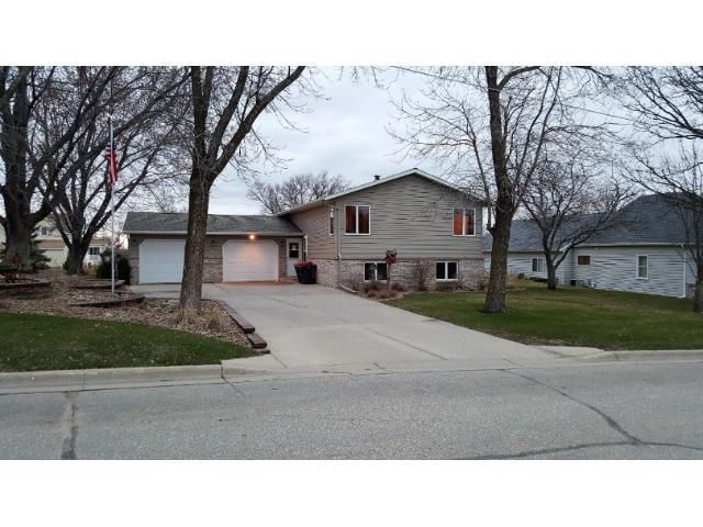 1824 Sinclair Lewis Ave, Sauk Centre, MN 56378
