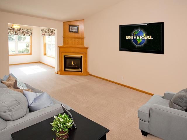 1003 County Road D E, Vadnais Heights, MN 55109