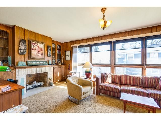 5221 Thotland Rd, Golden Valley, MN 55422