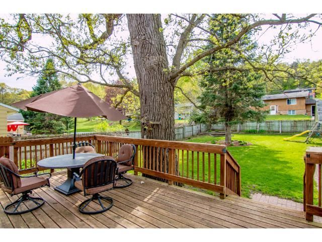 410 4th St S, Bayport, MN 55003