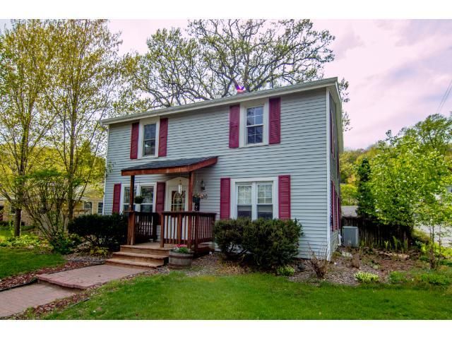 410 4th St S, Bayport, MN 55003